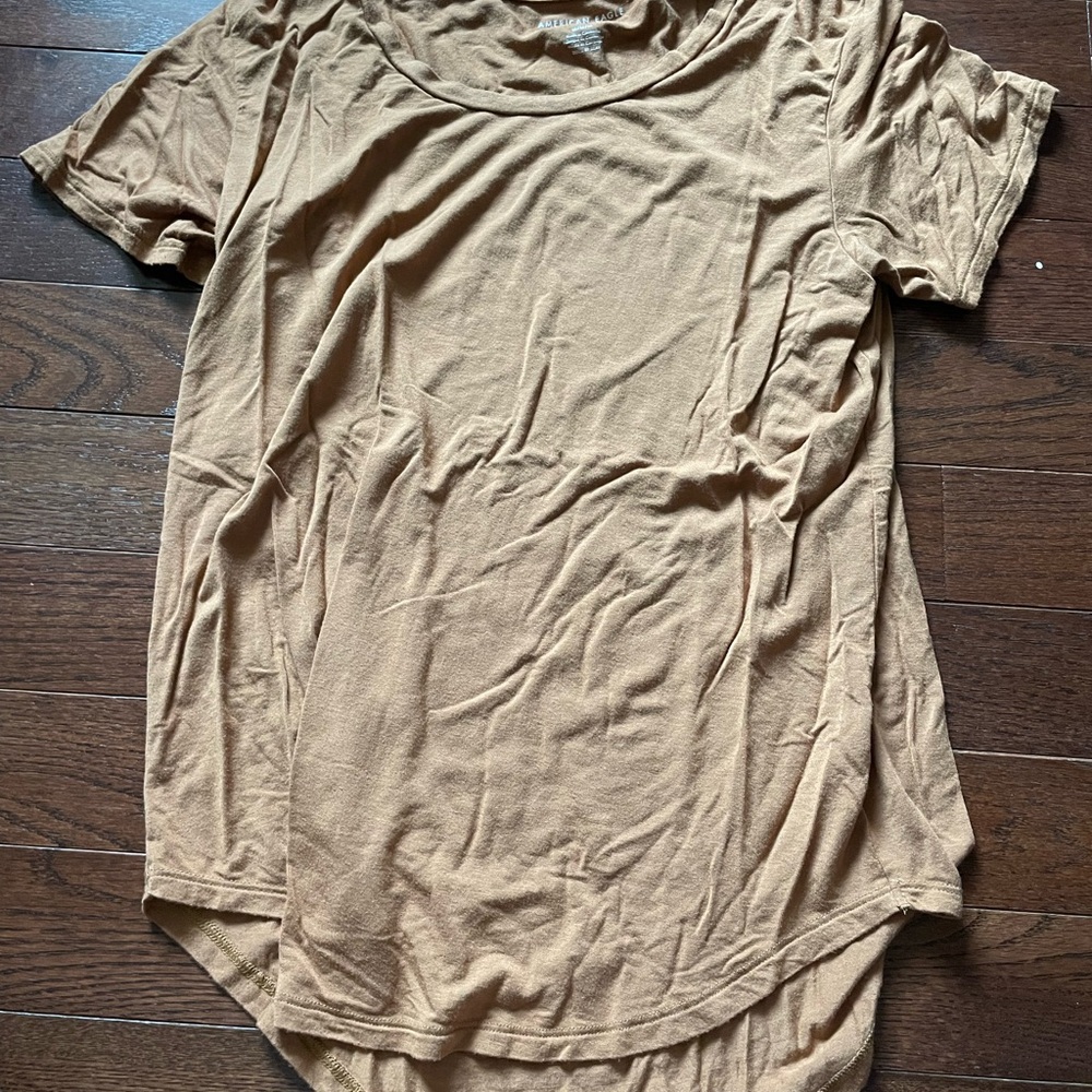 American Eagle Outfitters Tan Short Sleeve Tee